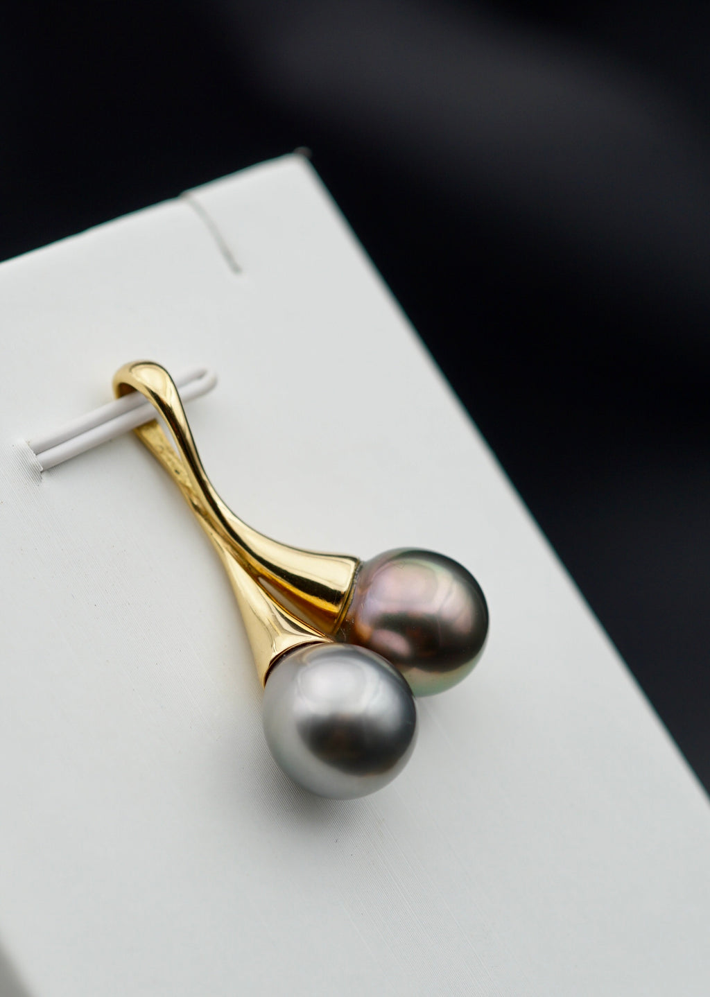 Kamaka deux perles de Tahiti sur or 18k