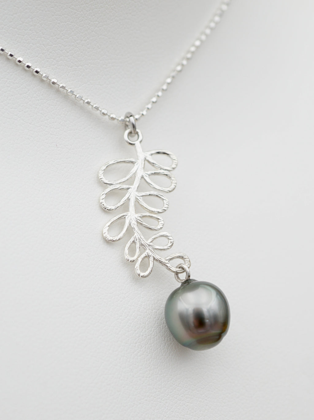 Honolua perle de Tahiti cerclée de 9.7mm