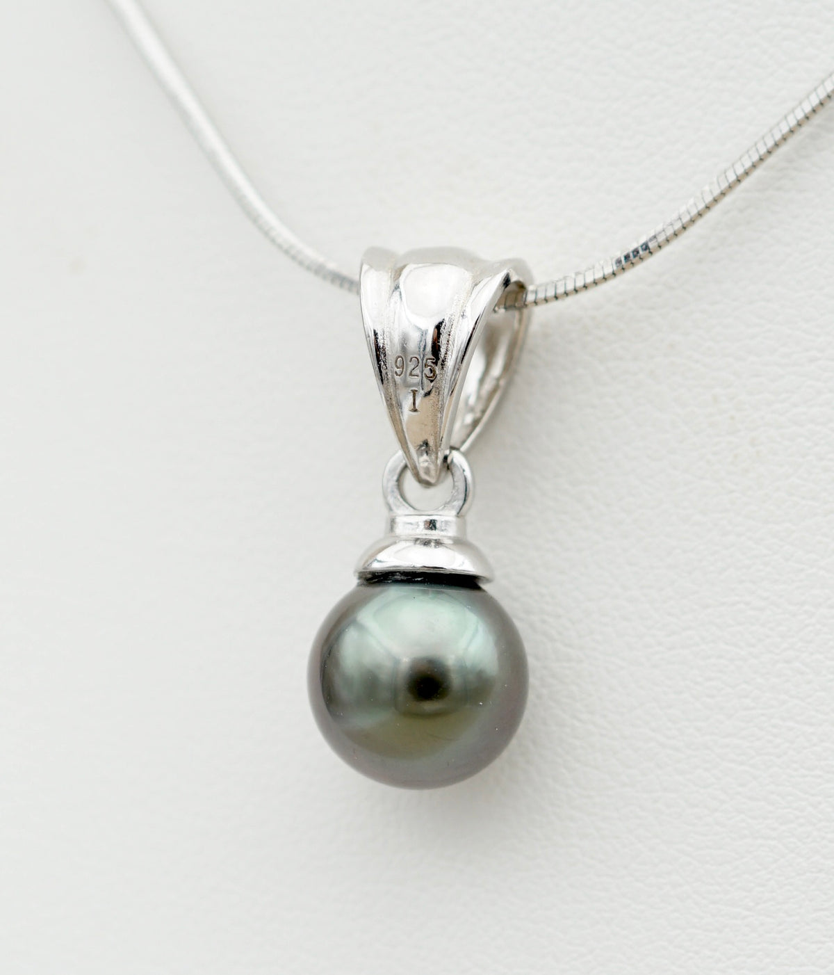 Papeari perle de Tahiti ronde de 10.2mm sur argent 925